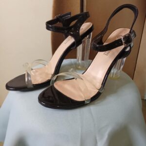 SANDALES A BRIDES PLEXIGLAS RETRO FUTURISTE ALTERNATIF