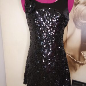 ROBE NOIRE PIN-UP A SEQUINS